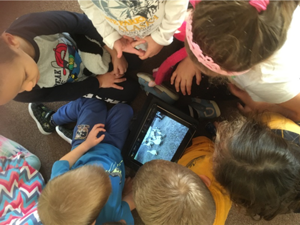 „Okos eszközökkel okosan”